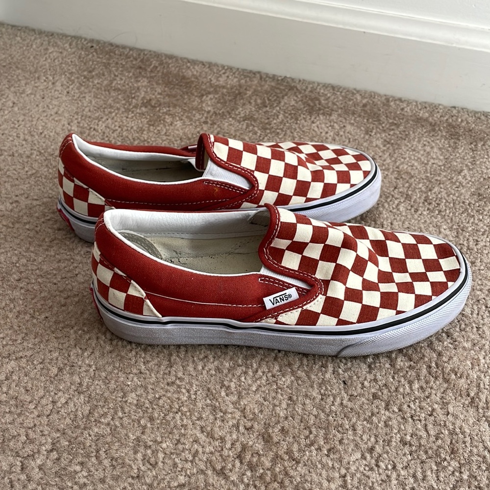 Dusty red/oranges checkered vans
